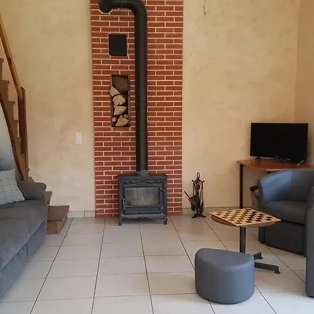 Holiday home Le Chant Des Hiboux *